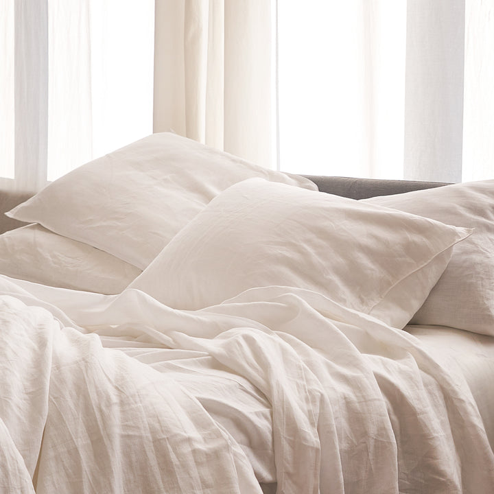 Pillows & Pillow Covers